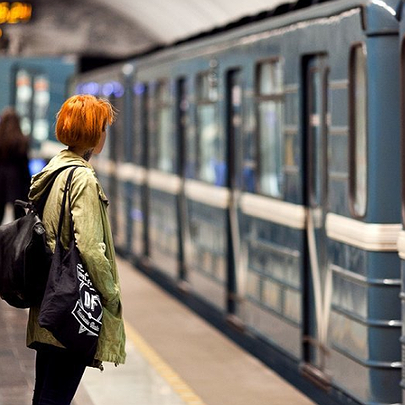Які речі гублять пасажири в метро та як їх забрати: поради від КМДА - 412x412