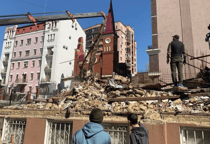 який вигляд має садиба Зеленських після дій забудовника