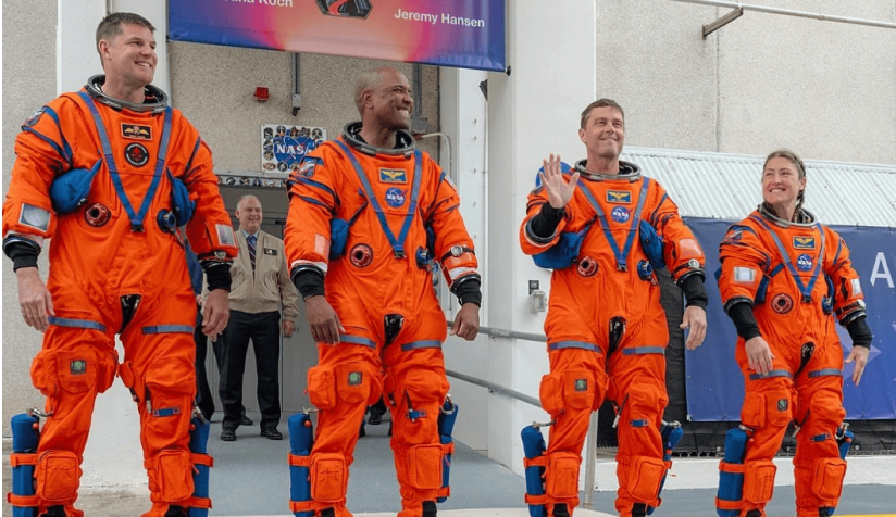 астронавти NASA, що полетіли до Місяця