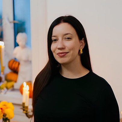 Діалоги з містом: мистецтвознавиця Олена Полякова — про Київ, свій шлях у мистецтві та найцікавіші галереї столиці - 412x412