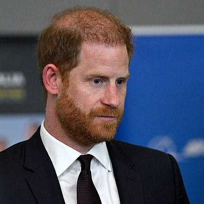 До Києва з неанонсованим візитом приїхав принц Гаррі: що відомо - 412x412