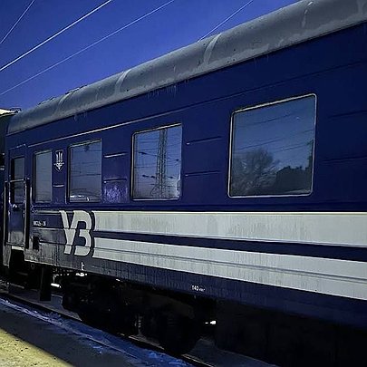 Укрзалізниця додала жіночі вагони у трьох потягах: яких напрямків це стосується - 412x412