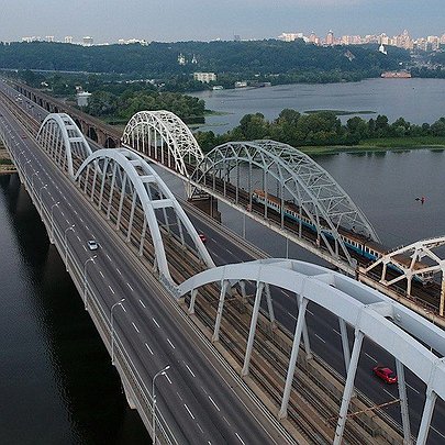 Недобудовані частини Дарницького мосту досі не належать Києву: що відомо - 412x412