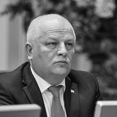 У віці 64 роки пішов з життя народний депутат і колишній голова НБУ Степан Кубів - 412x412