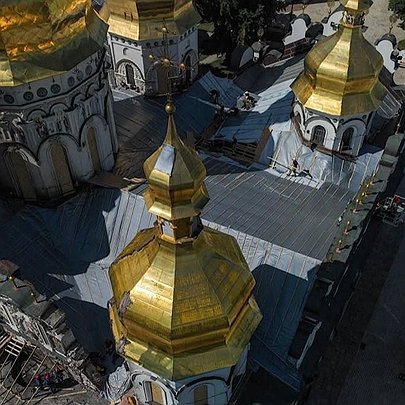 Дах Успенського собору на території Києво-Печерської Лаври повністю законсервовано: фото - 412x412