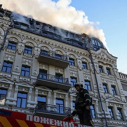 Історичний будинок Зекцнера в Києві постраждав внаслідок російського обстрілу: що відомо - 412x412