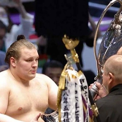 Український сумоїст Данило Явгусишин утретє виграв Кубок Імператора в Японії: що відомо - 412x412