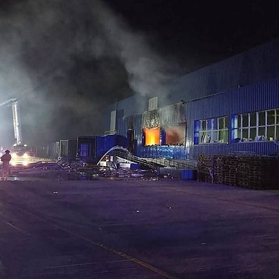 Друга атака за 24 години: на Київщині знову постраждав склад маркетплейсу Rozetka - 412x412