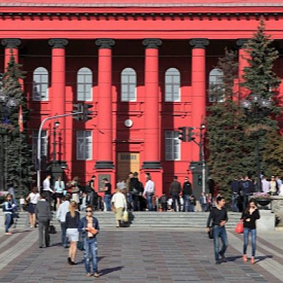Стипендії українських студентів зростуть вдвічі: які виплати будуть з 1 вересня - 412x412