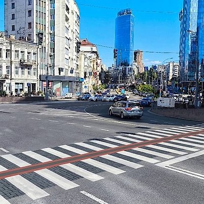 Метроград не єдиний спосіб перейти дорогу: біля Бессарабської площі облаштують 6 наземних переходів - 412x412