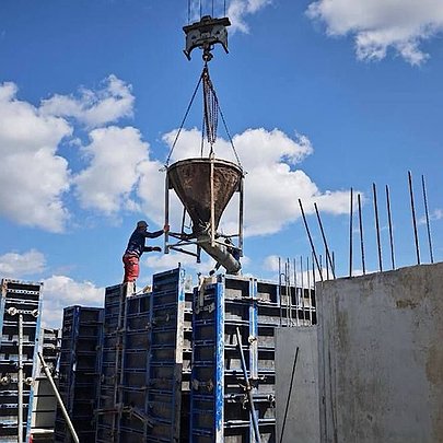 У Василькові будують дев'ятиповерхівку замість зруйнованого будинку: що відомо - 412x412