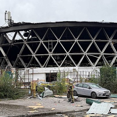 У Києві російський дрон влучив у колишній Залізничний ринок: що про нього відомо - 412x412