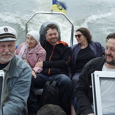 Вийшов тизер дебютної драми Владлена Одуденка "Дні нашого життя": про що розкаже фільм - 412x412