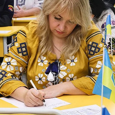 Радіодиктант національної єдності 2026: хто написав текст і хто його читатиме - 412x412