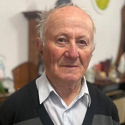 82-річний важкоатлет зі Львівщини Михайло Василів здобув "золото" чемпіонату світу - 412x412