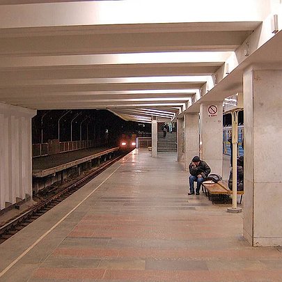 На станції метро "Чернігівська" відкриють один із вестибюлів: що відомо - 412x412