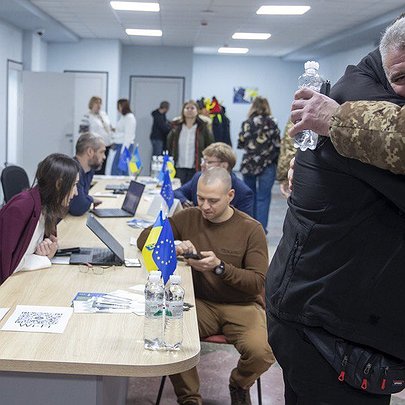 У столиці відкрили новий "Київ Мілітарі Хаб": фото - 412x412