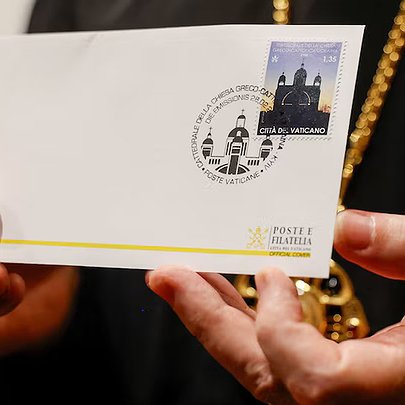 Ватикан випустив поштову марку з київським собором під час блекауту - 412x412