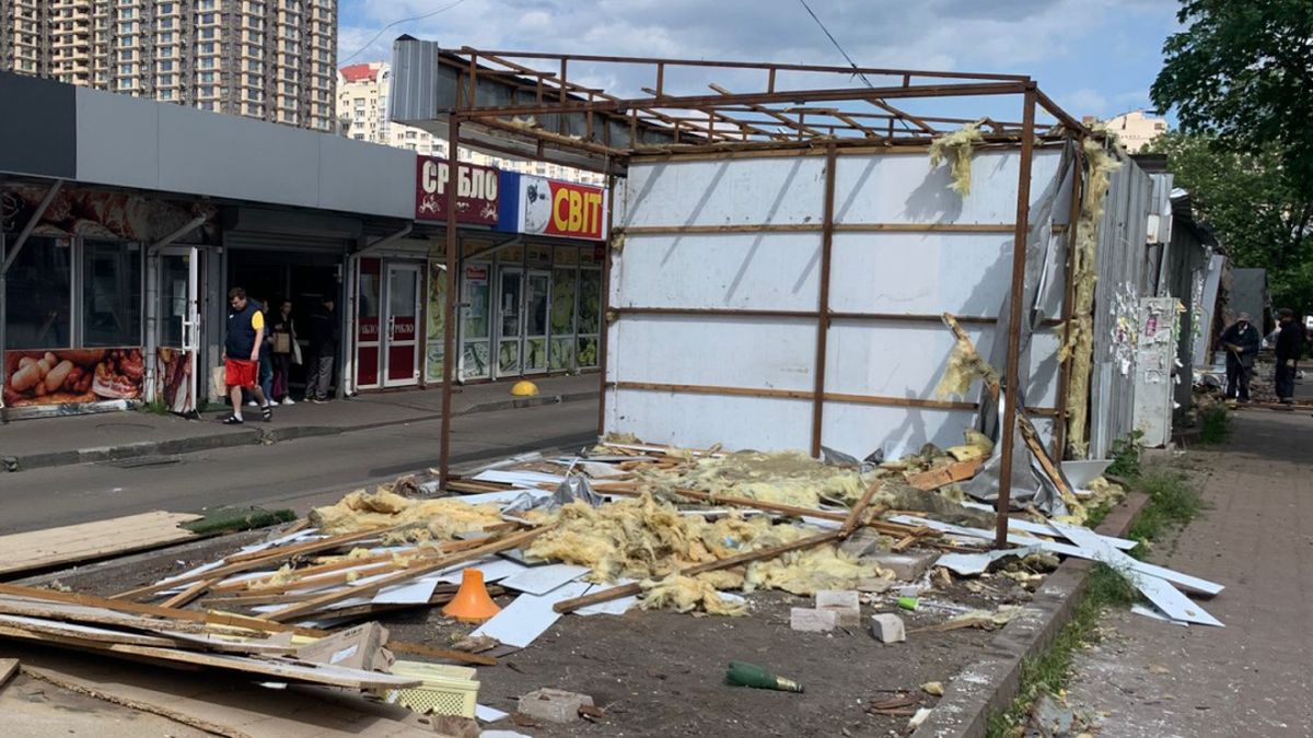 На Оболоні демонтували останню велику локацію МАФів