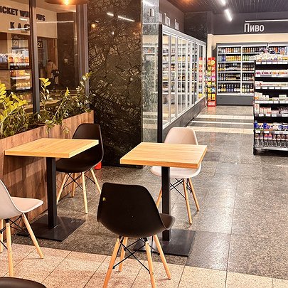 На залізничному вокзалі відкрили супермаркет SPAR - 412x412
