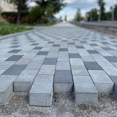 У столиці майже відремонтували вулицю Зрошувальну: фото - 412x412