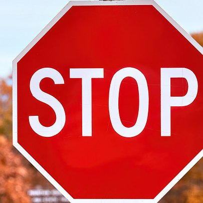 У Києві перекрили Харківське шосе (оновлено) - 412x412