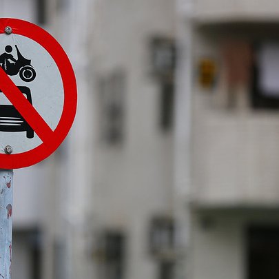 У Києві обмежили рух мостами та шляхопроводами: список - 412x412