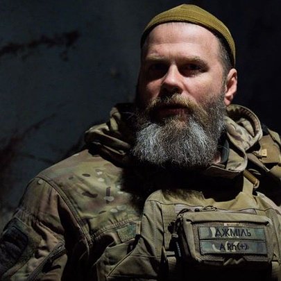 Актор із бойовим досвідом Володимир Ращук: "З війська я не піду, але позивний "Артист" треба виправдовувати" - 412x412
