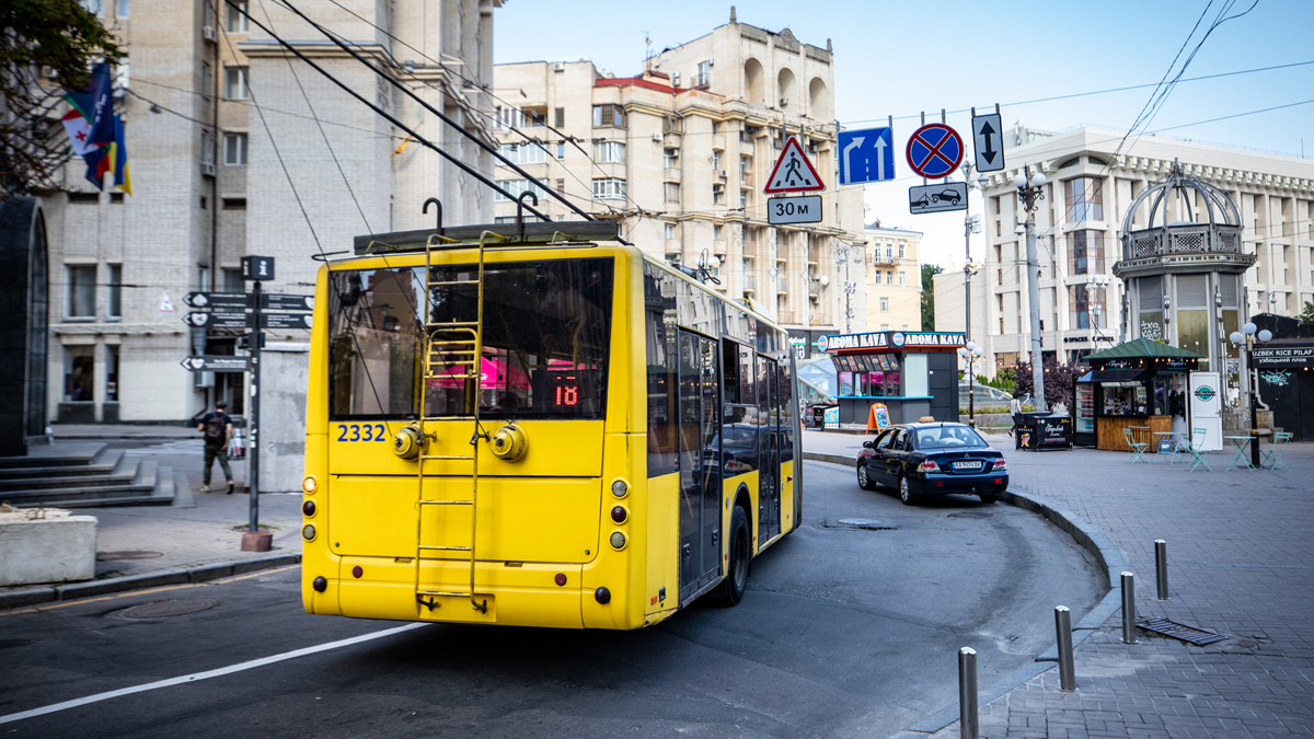 У Київраді відхилили петицію щодо скасування зупинки транспорту під час тривоги