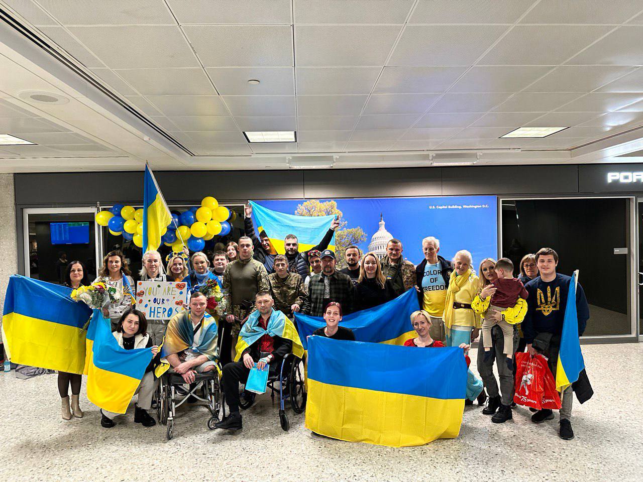 Трьом українським військовим у США встановили інноваційні протези
