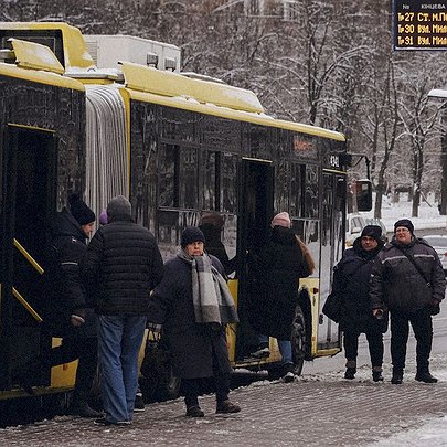 Нового голову КМВА просять відновити рух громадського транспорту під час тривог: що він відповів - 412x412