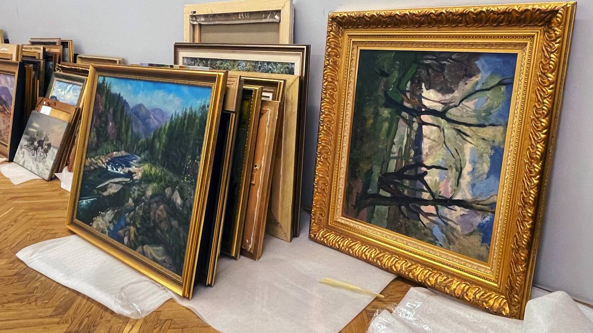 Понад 100 картин з колекції Медведчука передадуть у Національний музей України