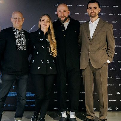 Це космос! Як пройшла прем'єра фільму "Ти — космос", і чому його обов'язково треба дивитися - 412x412