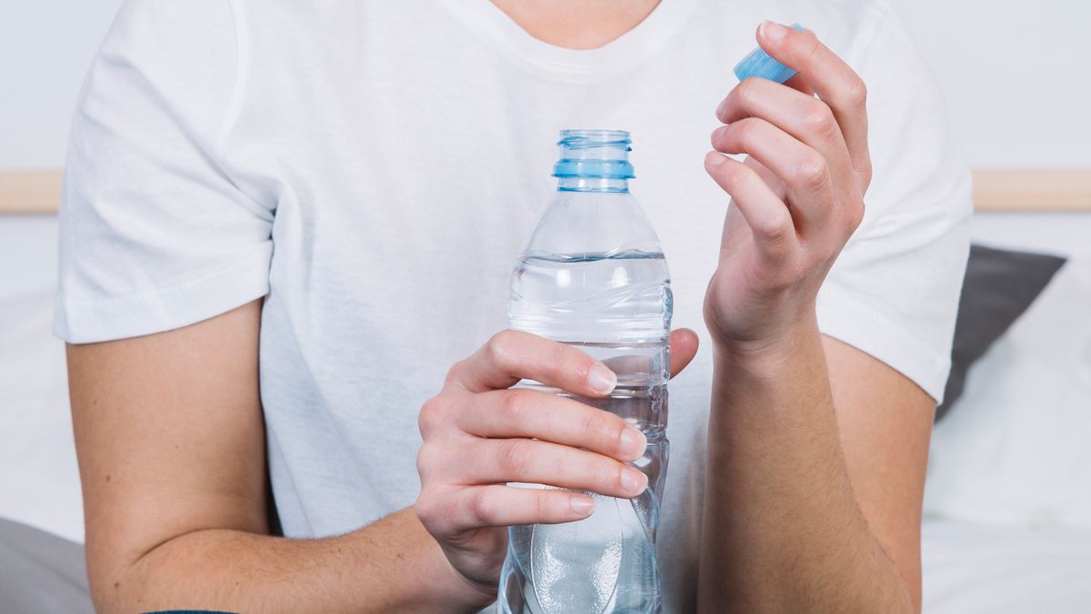 Жителів Київщини закликали запастися водою