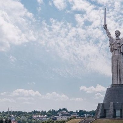 У Києві проведуть безоплатні екскурсії: які маршрути пропонують - 412x412