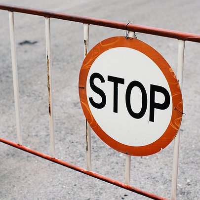 Рух на вулиці Якуба Коласа перекрито: як курсує громадський транспорт - 412x412