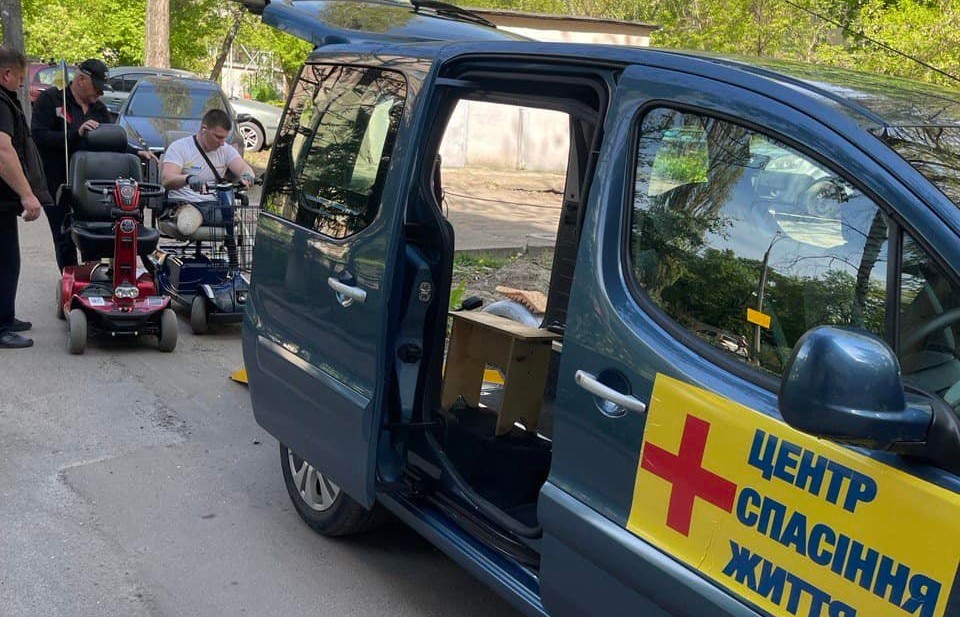 У Києві з'явилося безоплатне таксі для поранених військовослужбовців