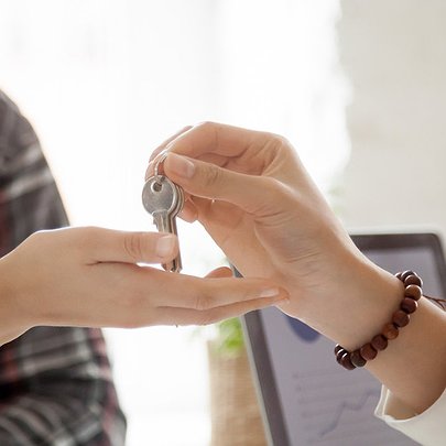 Скільки років потрібно працювати, щоб купити квартиру в Києві та інших регіонах - 412x412