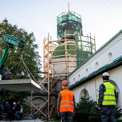 У Лаврі реставрують вежу, яку збудували за гроші Івана Мазепи: фото - 412x412