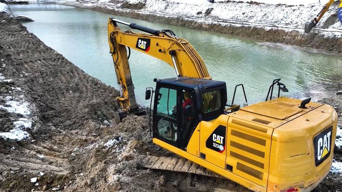 Очищення озера Синє: на якій стадії перебуває відновлення водойми