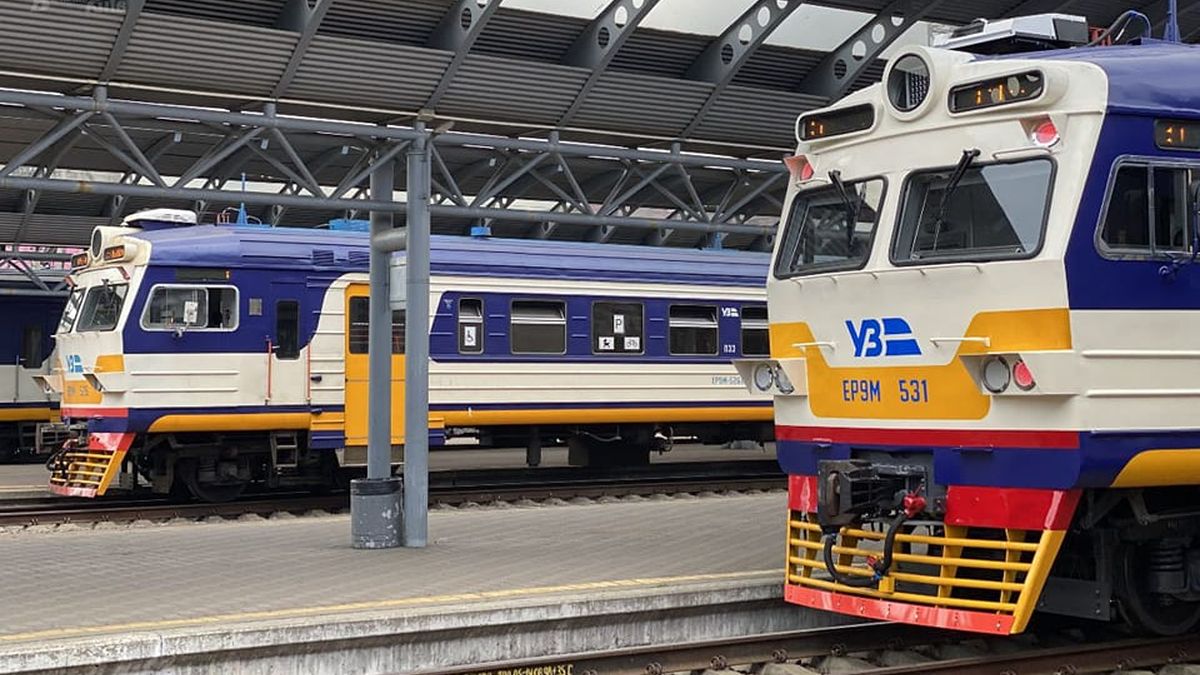 Пошкодження лінії метро: жителі Дніпровського району можуть скористатися міською електричкою