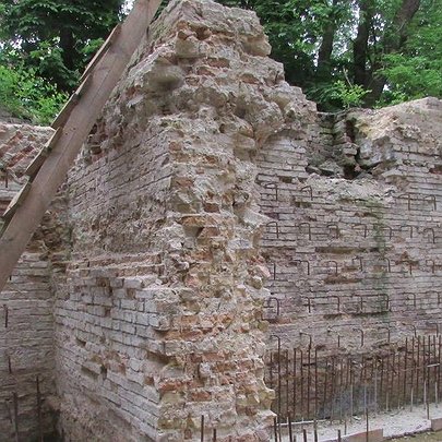 Фундаменти палацу Розумовського внесли до держреєстру нерухомих пам'яток - 412x412