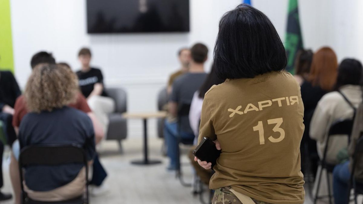 Бригада "Хартія" проведе лекції, зустрічі та покази фільмів: як приєднатися