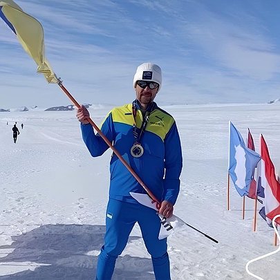 Як це — пробігти 7 марафонів за 7 днів на 7 континентах: інтерв'ю з першим українцем, що подалав цей виклик - 412x412