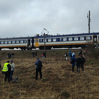 Електричку із Києва евакуювали через обстріли - 412x412
