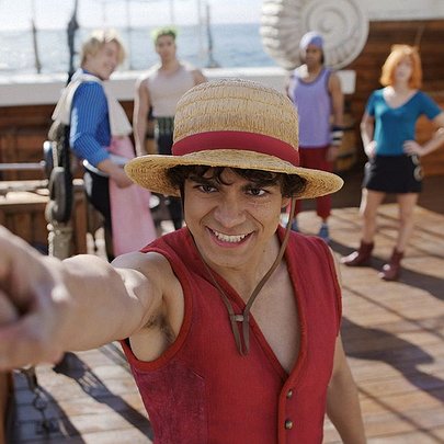 Фінал "Чужоземки", новий "Єллоустоун", One Piece і юний Шерлок Холмс: 11 серіальних прем'єр березня - 412x412