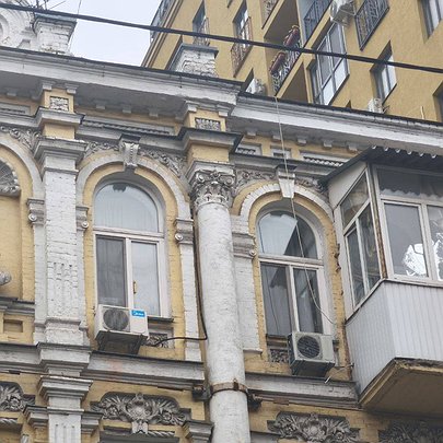 У Києві демонтували останнє погруддя Пушкіна - 412x412