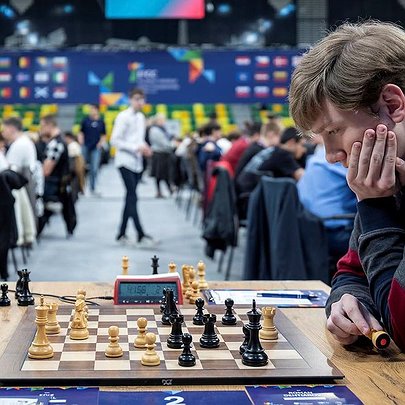 17-річний українець Роман Дегтярьов став чемпіоном Європи з шахів: подробиці - 412x412