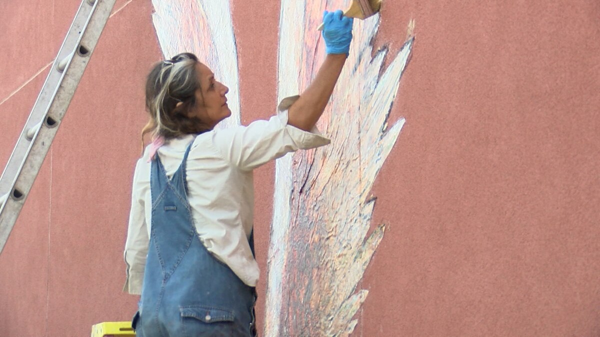 Відома американська художниця напише мурал на Арсенальній площі в Києві