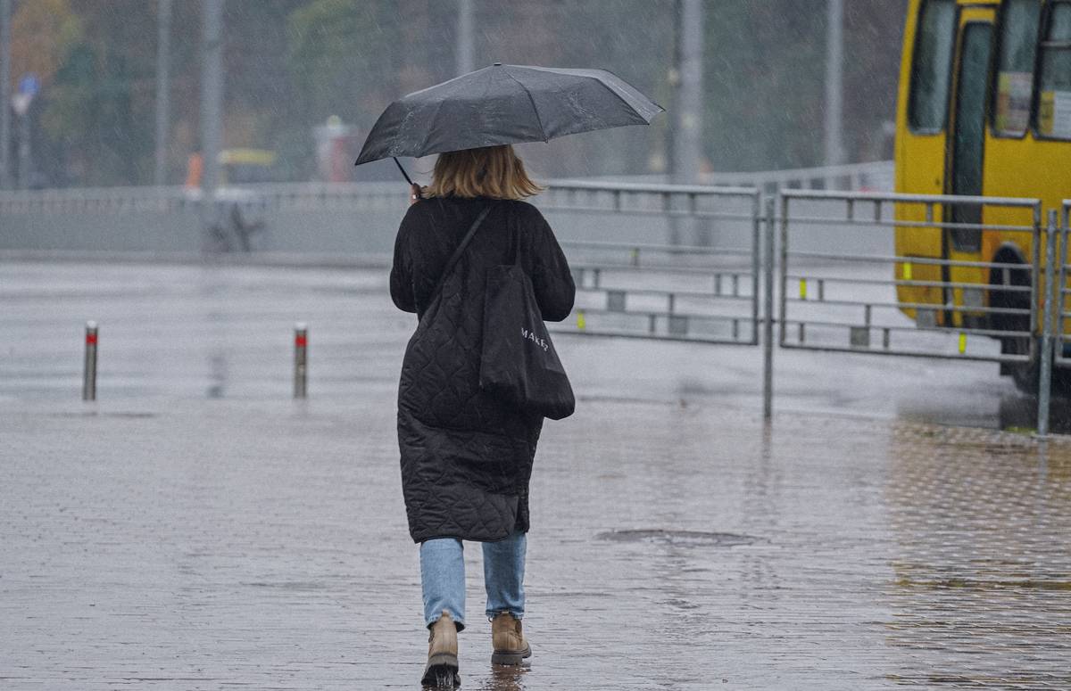 Дощі та поривчастий вітер: якою буде погода у Києві та області 24 квітня